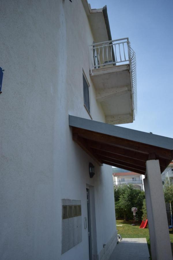 Apartments Marta Kaštel Novi Zewnętrze zdjęcie