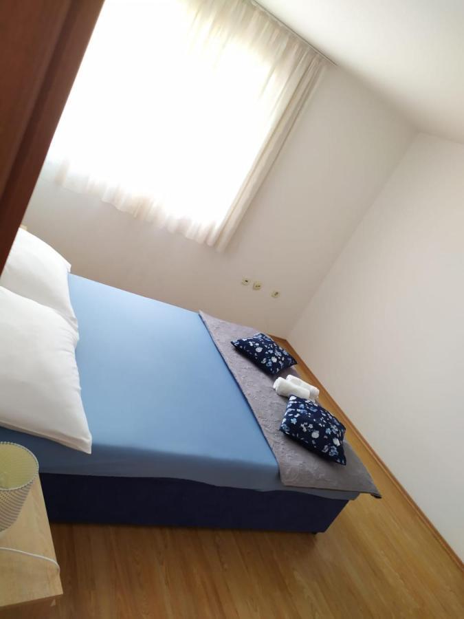 Apartments Marta Kaštel Novi Zewnętrze zdjęcie