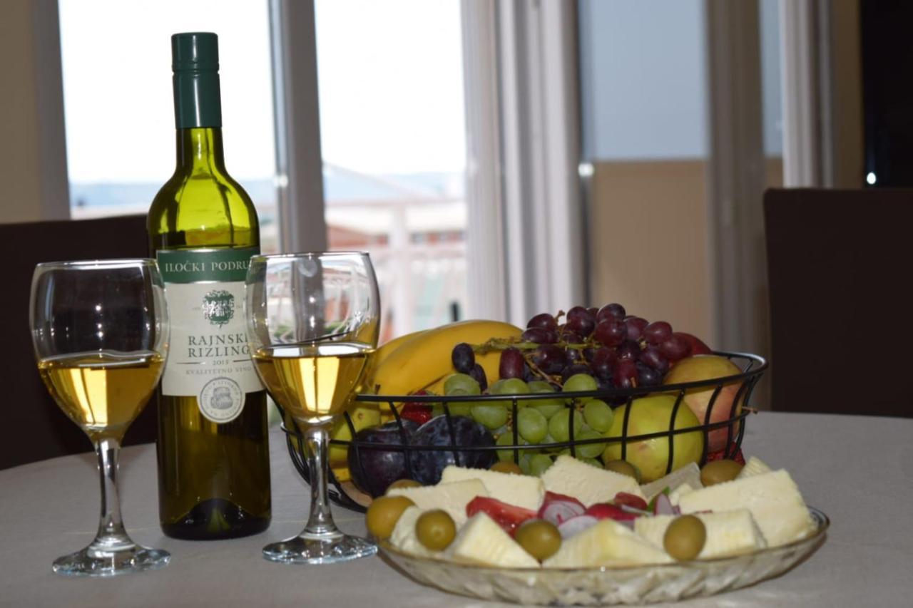 Apartments Marta Kaštel Novi Zewnętrze zdjęcie