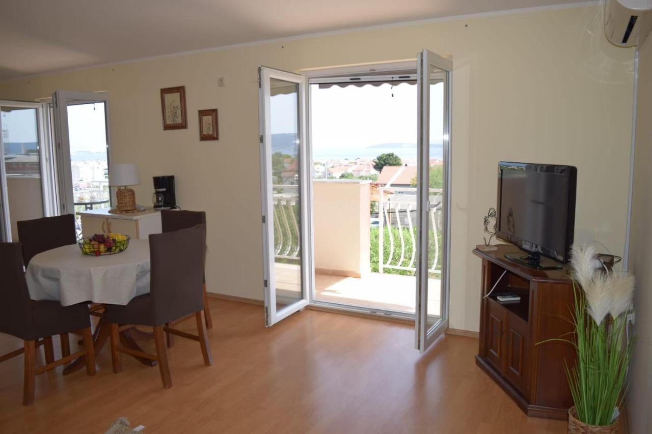 Apartments Marta Kaštel Novi Zewnętrze zdjęcie