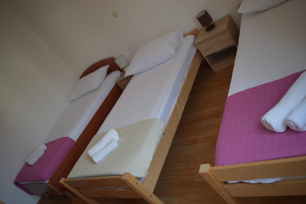Apartments Marta Kaštel Novi Zewnętrze zdjęcie
