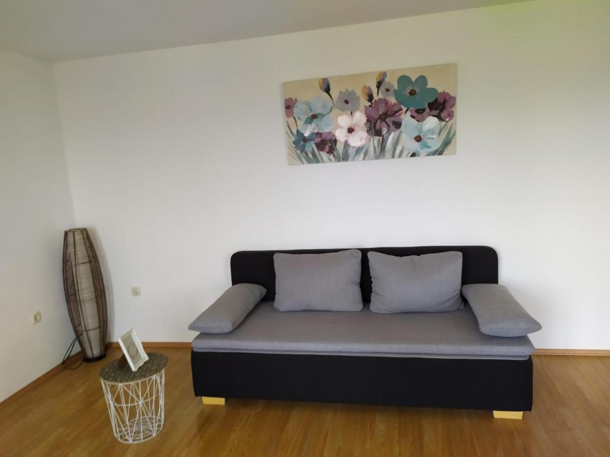 Apartments Marta Kaštel Novi Zewnętrze zdjęcie