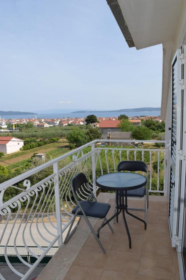 Apartments Marta Kaštel Novi Zewnętrze zdjęcie
