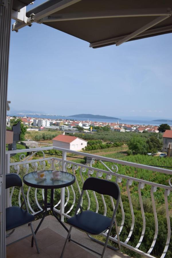 Apartments Marta Kaštel Novi Zewnętrze zdjęcie