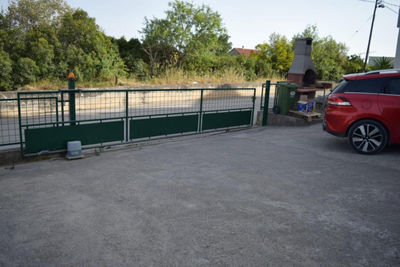 Apartments Marta Kaštel Novi Zewnętrze zdjęcie