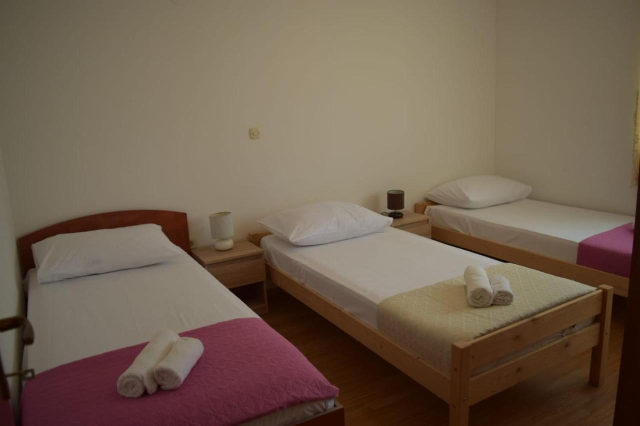 Apartments Marta Kaštel Novi Zewnętrze zdjęcie