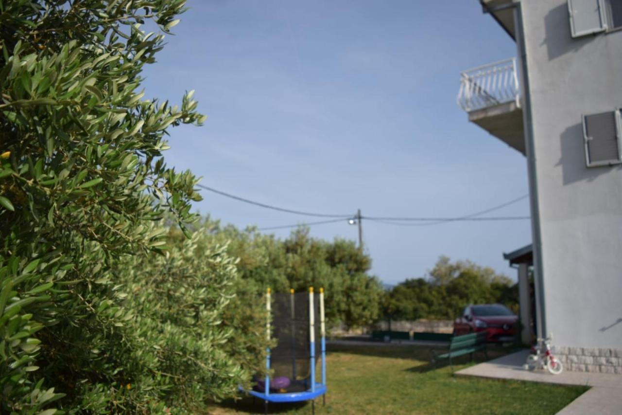 Apartments Marta Kaštel Novi Zewnętrze zdjęcie