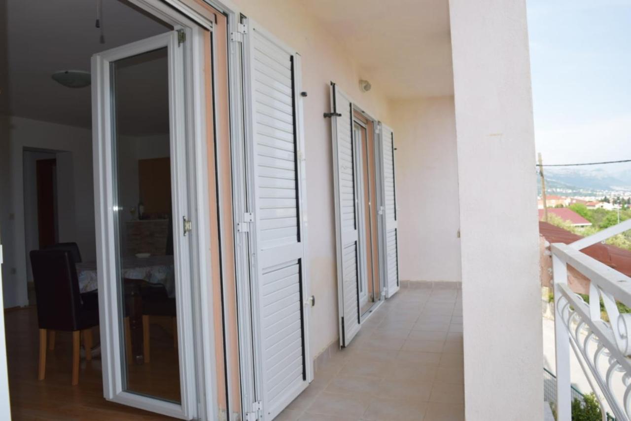 Apartments Marta Kaštel Novi Zewnętrze zdjęcie